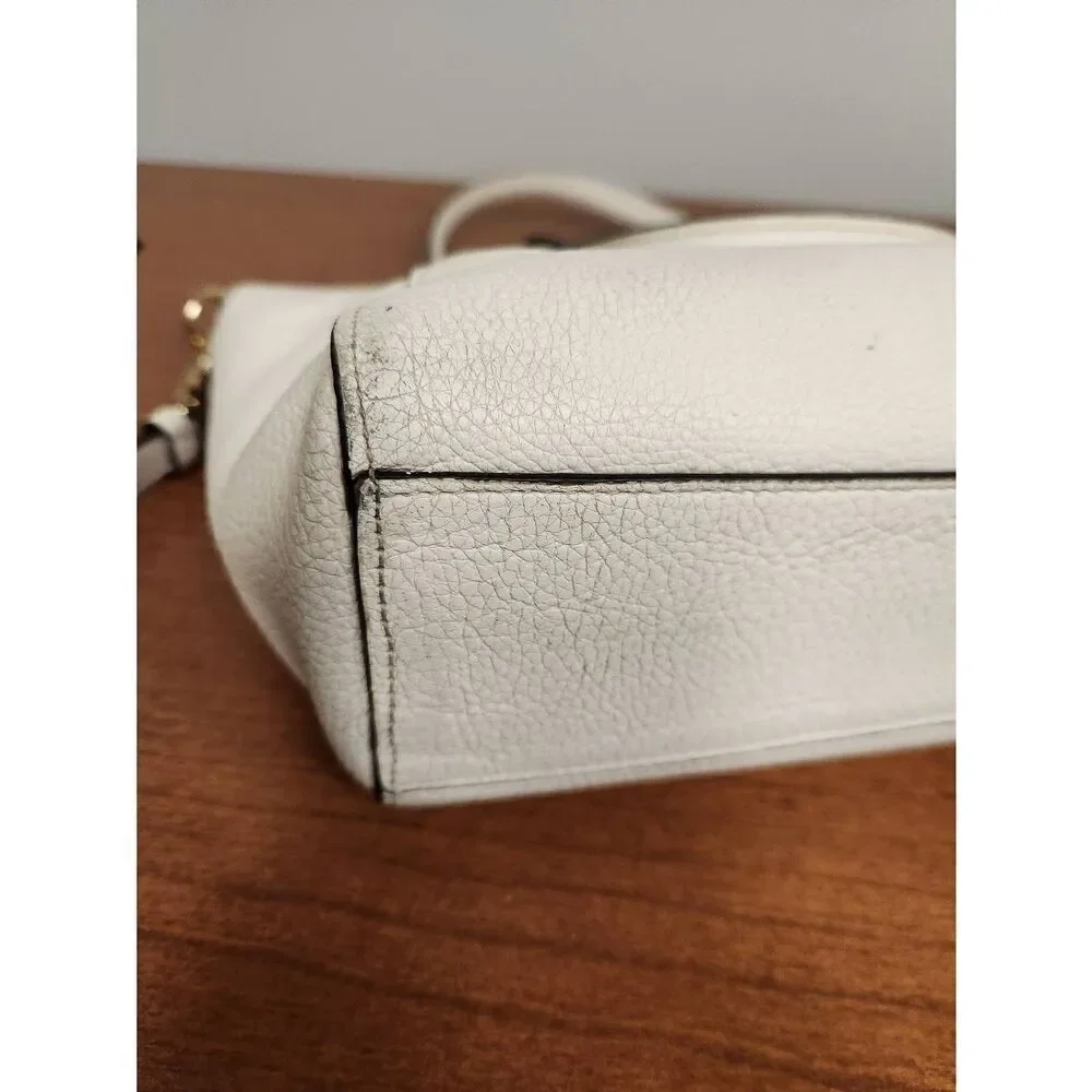 Coach A2054-79997(PF) pebbled leather prairie handbag in color chalk with should
